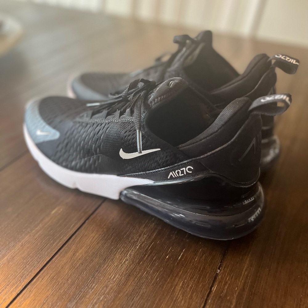 Nike Air Max 270